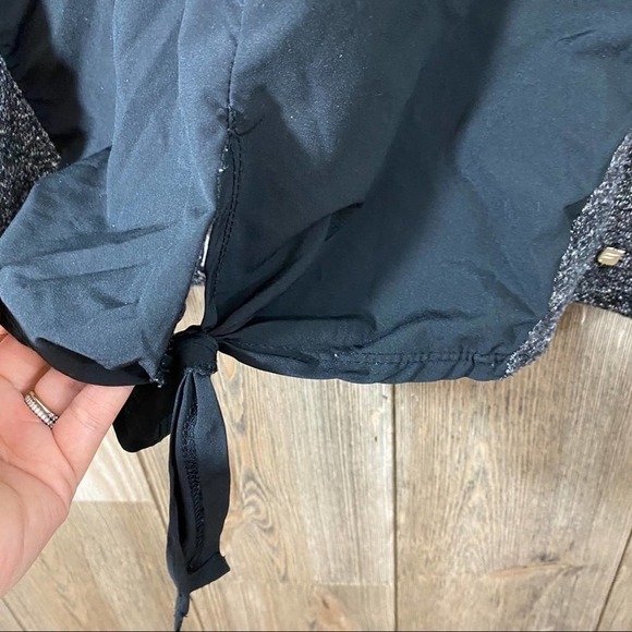 Fabletics sweatshirt with waist tie - Picture 2 of 5